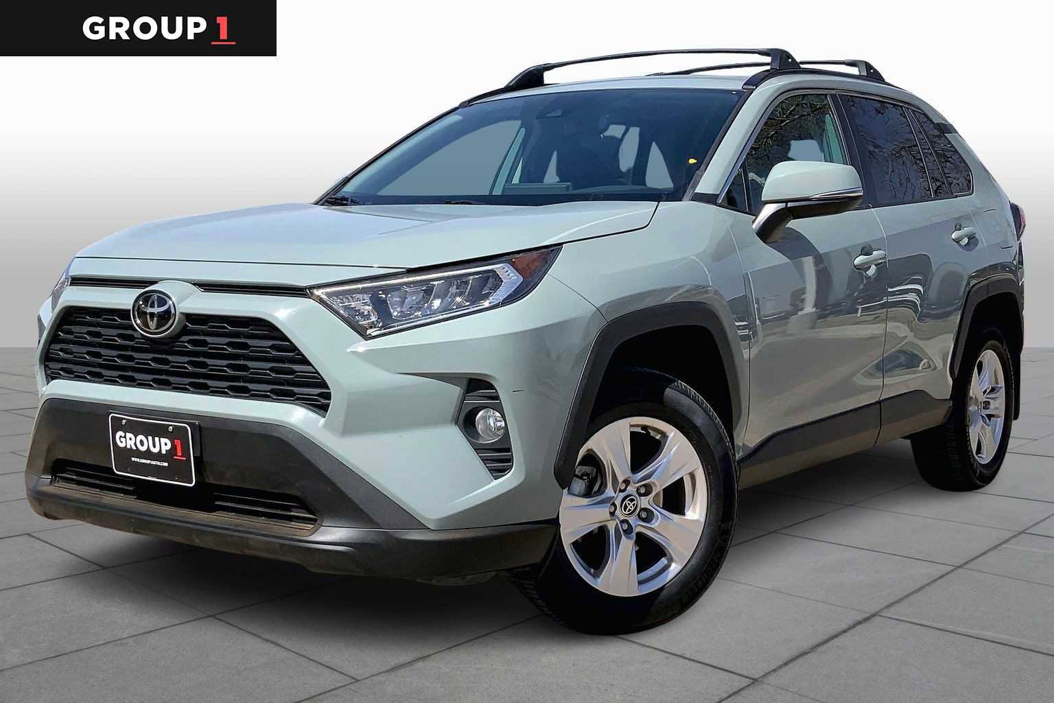 Used 2021 Toyota RAV4 XLE w/ Convenience Package image 5