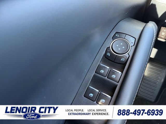 Certified 2025 Ford Mustang Mach-E Select w/ Comfort Package Lite RWD image 18