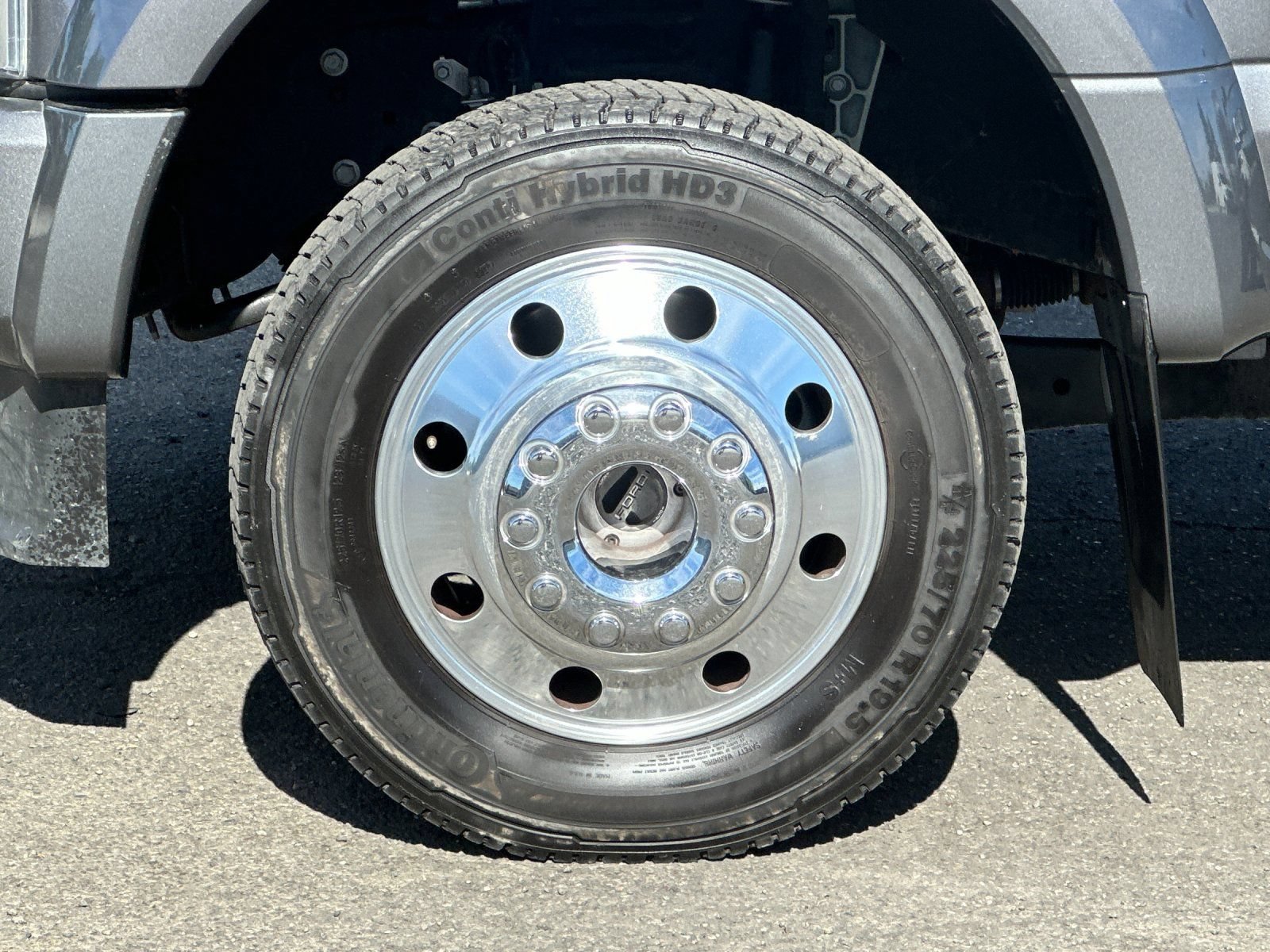 Certified 2022 Ford F450 Platinum w/ FX4 Off-Road Package AWD/4WD image 33