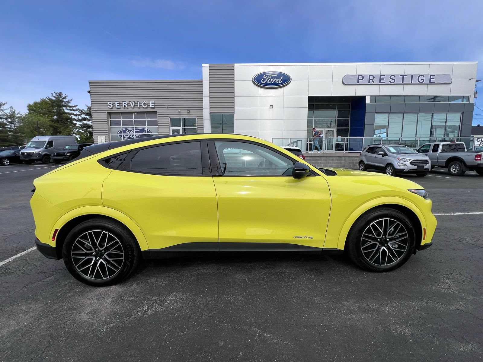 Certified 2025 Ford Mustang Mach-E Premium AWD/4WD image 11