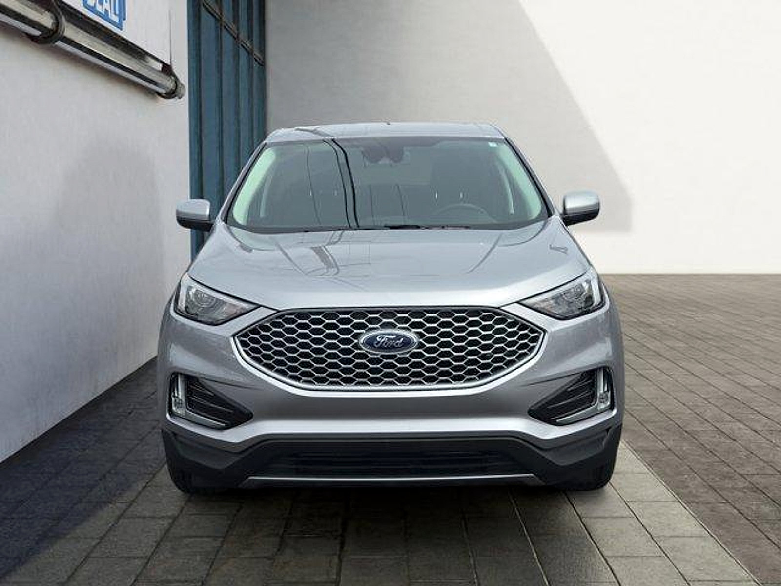 Certified 2024 Ford Edge SEL w/ Convenience Package AWD/4WD image 8