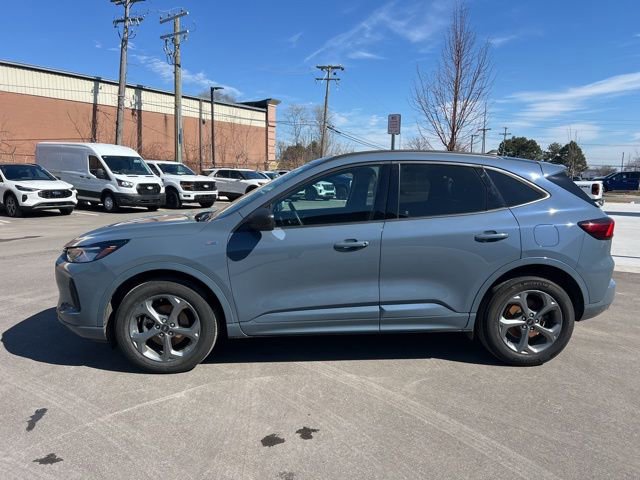 Certified 2023 Ford Escape ST-Line image 6