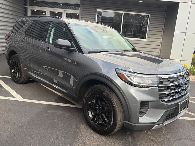 Certified 2025 Ford Explorer Active AWD/4WD image 7