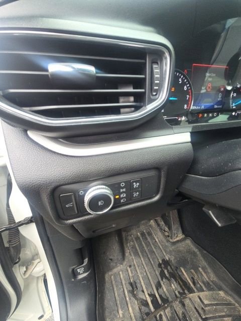 Certified 2021 Ford Explorer XLT w/ Equipment Group 202A AWD/4WD image 18