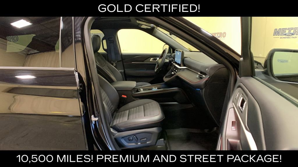 Certified 2025 Ford Explorer ST-Line w/ Premium Package AWD/4WD image 12