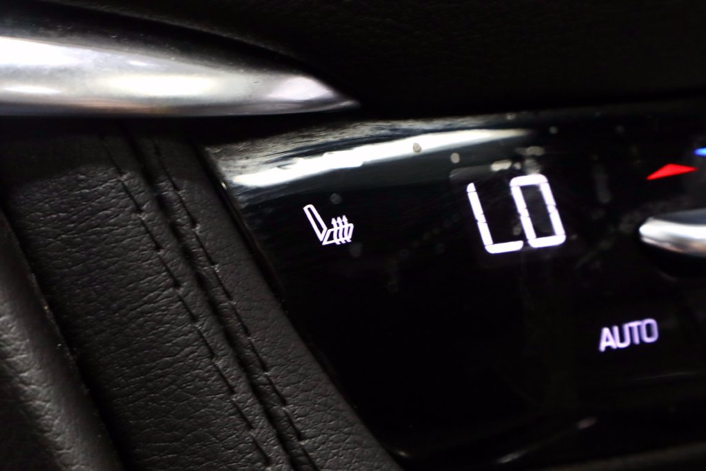 Used 2024 Cadillac XT5 Premium Luxury FWD image 5