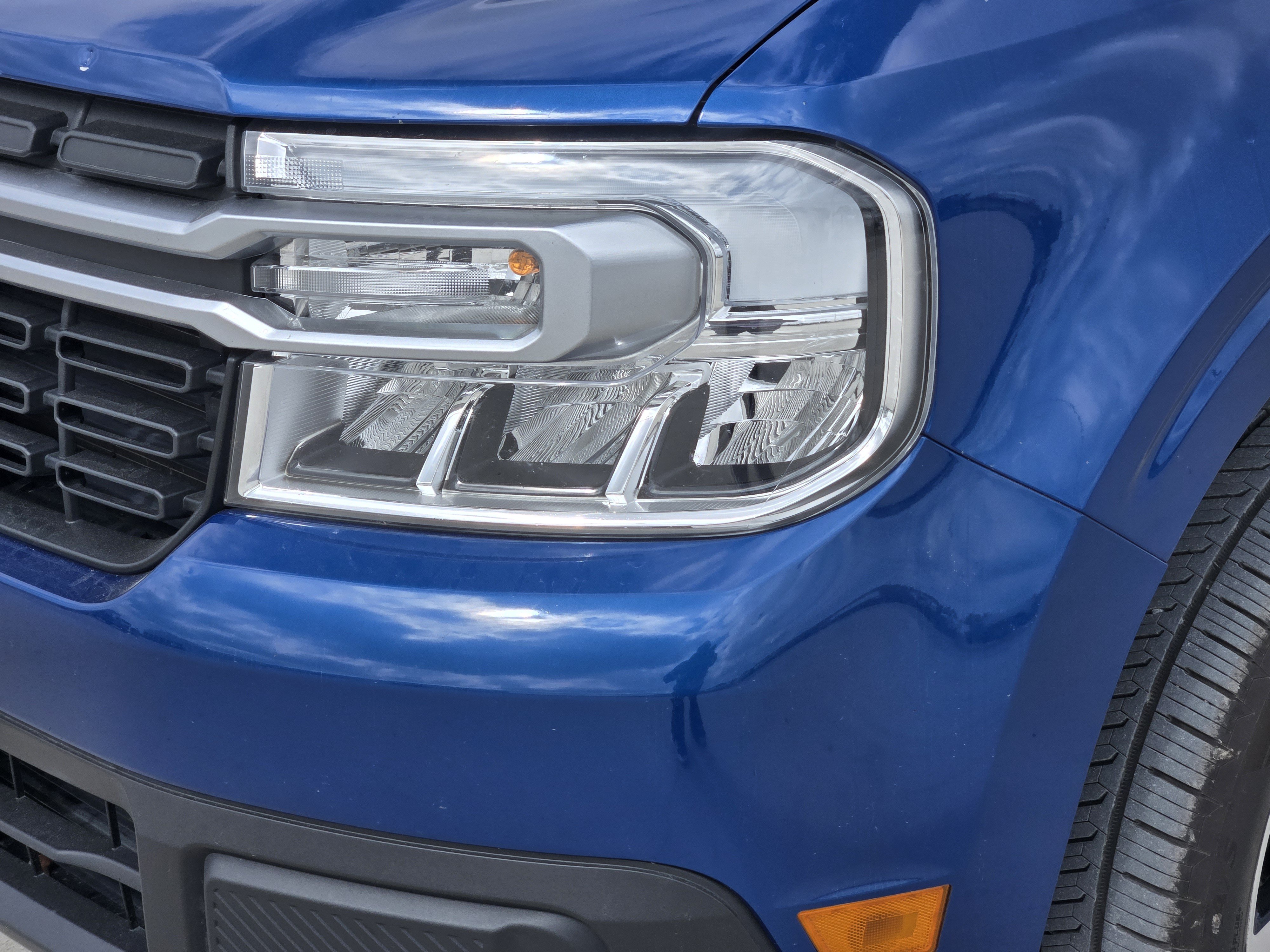 Certified 2024 Ford Maverick Lariat FWD image 9