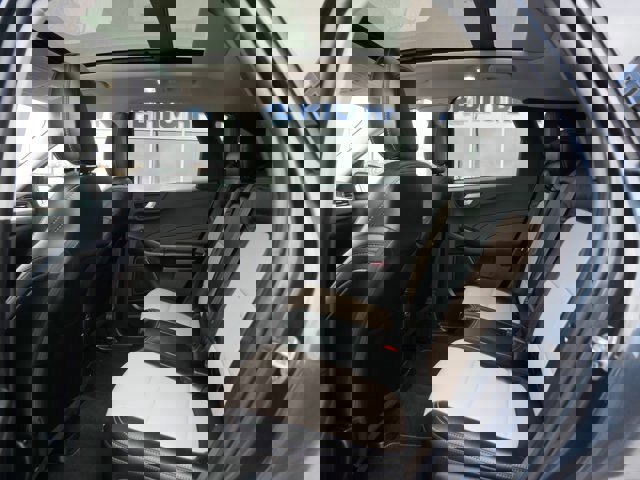 Certified 2022 Ford Escape Titanium w/ Titanium Elite Package image 21