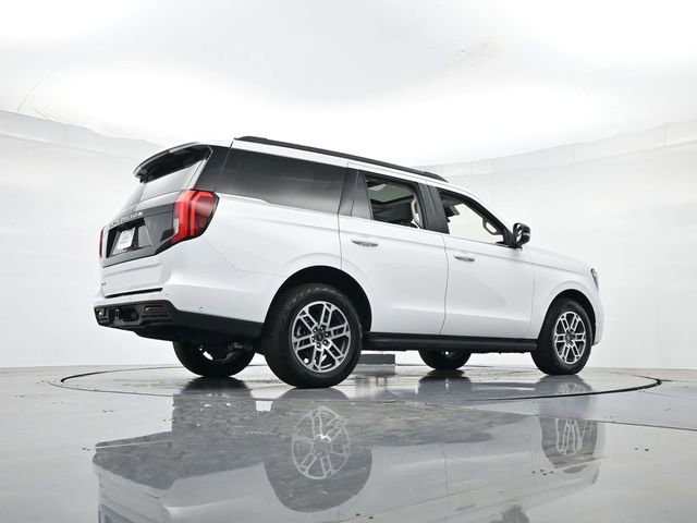 Certified 2025 Ford Expedition Active AWD/4WD image 36