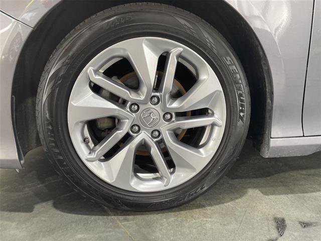 Used 2019 Honda Accord LX image 10