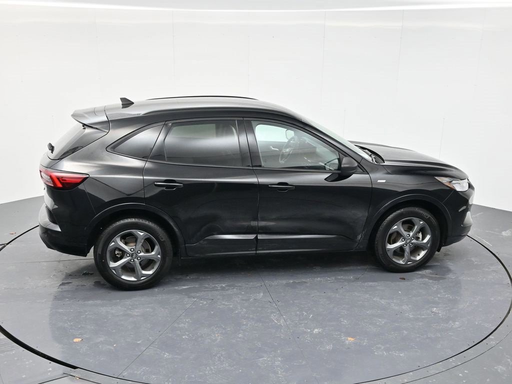 Certified 2023 Ford Escape ST-Line w/ Tech Pack #1 image 16