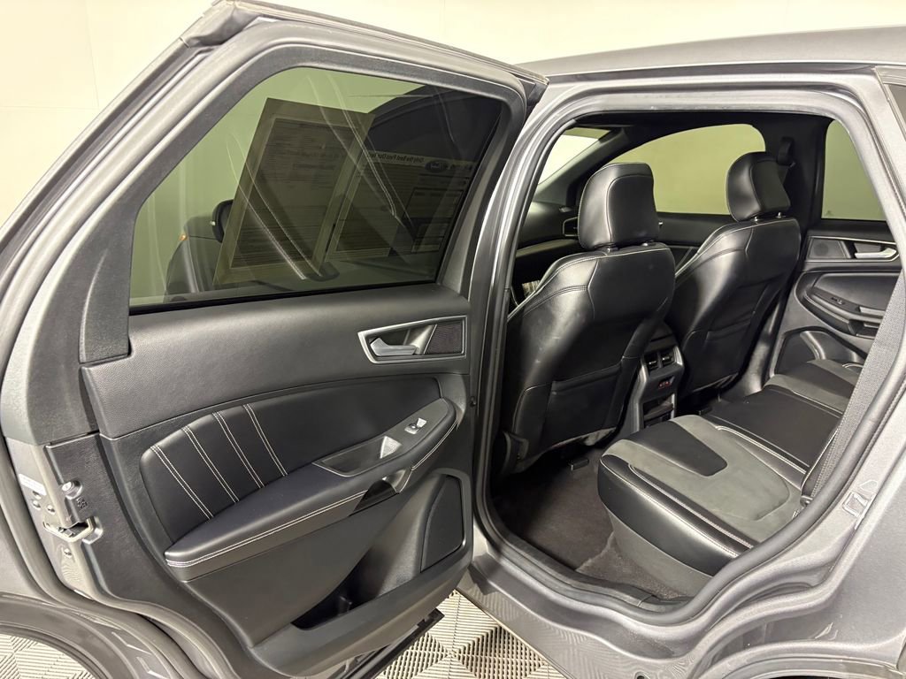 Certified 2022 Ford Edge ST w/ Equipment Group 401A AWD/4WD image 29