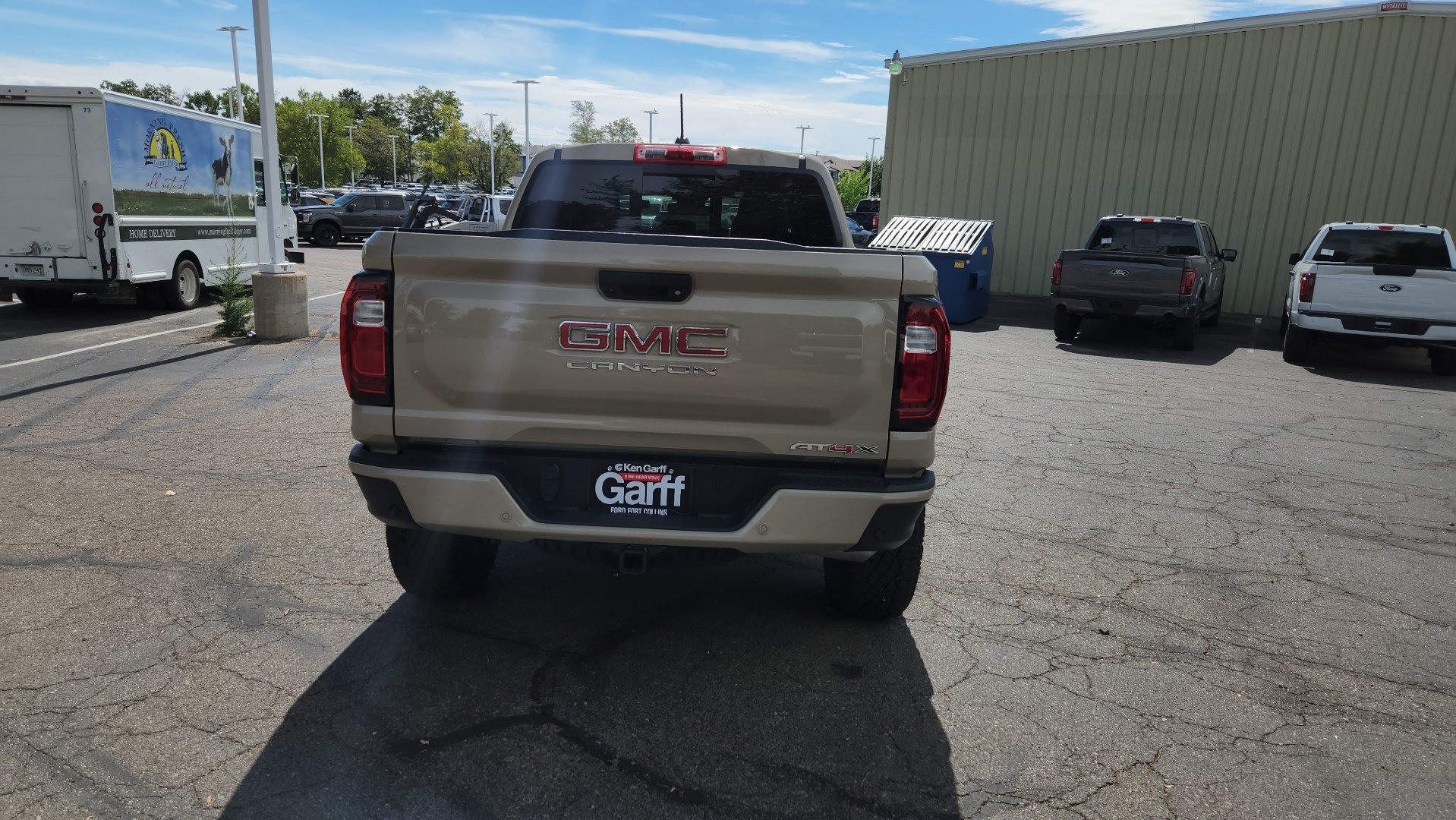 Used 2024 GMC Canyon AT4X AWD/4WD image 9