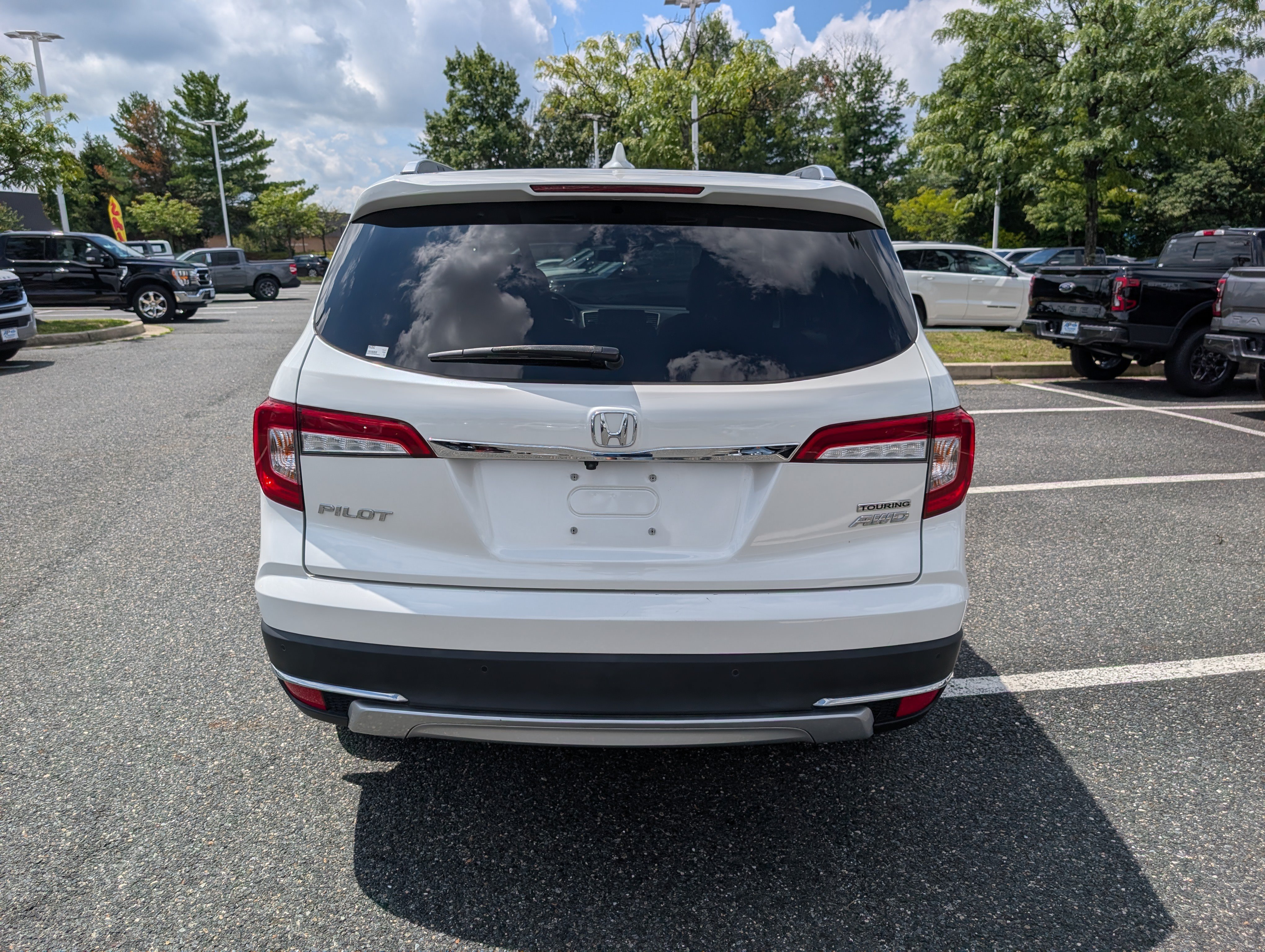 Used 2021 Honda Pilot Touring image 4