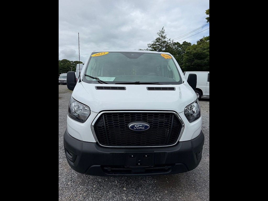 Certified 2025 Ford Transit 250 Low Roof w/ Exterior Upgrade Package RWD image 2