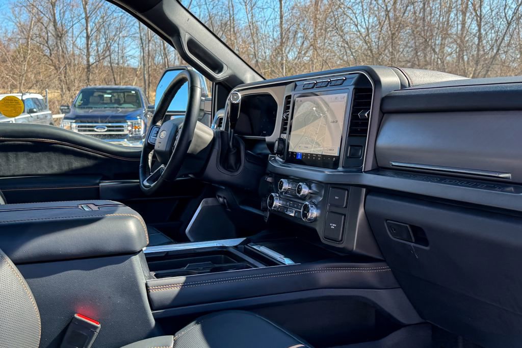 Certified 2024 Ford F250 Platinum w/ FX4 Off-Road Package AWD/4WD image 17