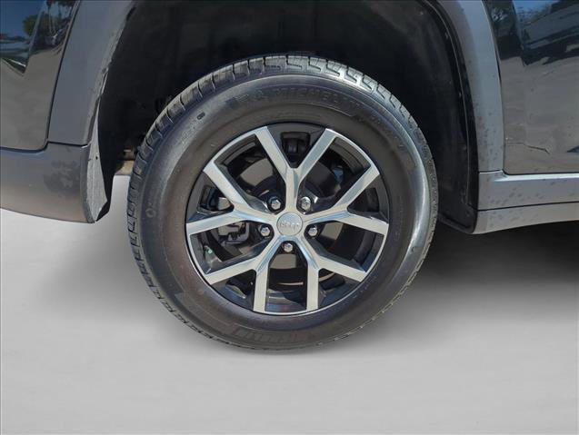 Used 2024 Jeep Grand Cherokee Limited w/ Trailer Tow Package AWD/4WD image 28