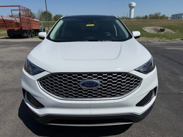 Certified 2024 Ford Edge SEL w/ Convenience Package AWD/4WD image 8