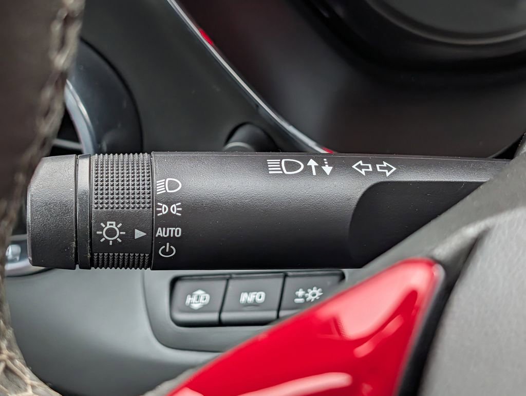 Used 2017 Chevrolet Camaro LT RWD image 26