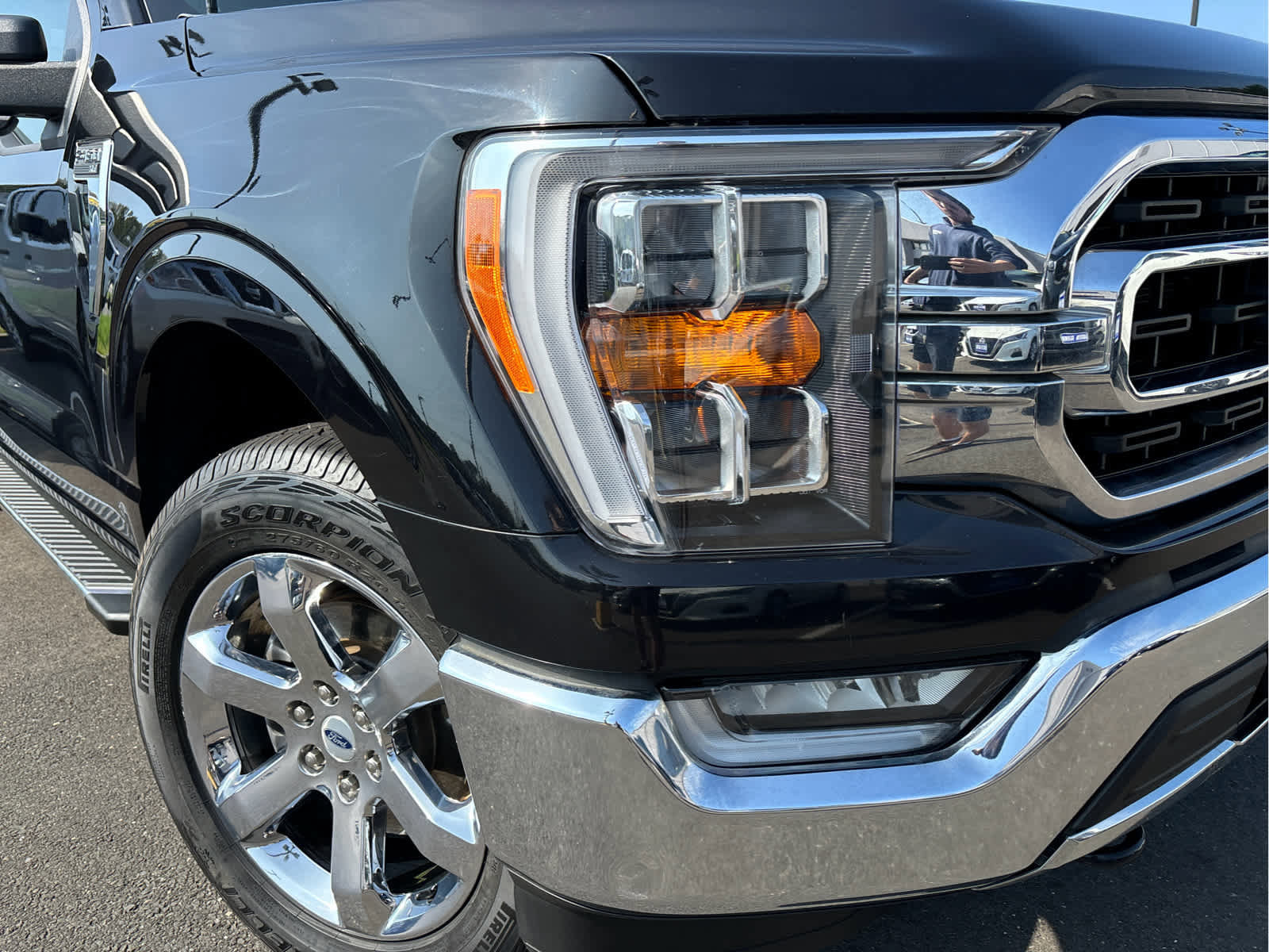 Certified 2022 Ford F150 XLT w/ Equipment Group 302A High image 30