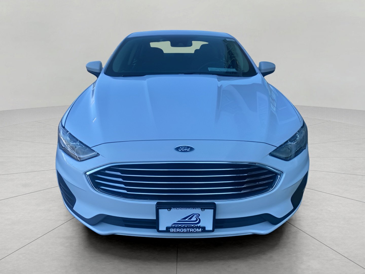 Certified 2020 Ford Fusion SE image 3