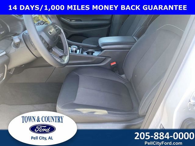 Used 2024 Jeep Grand Cherokee Laredo X image 12