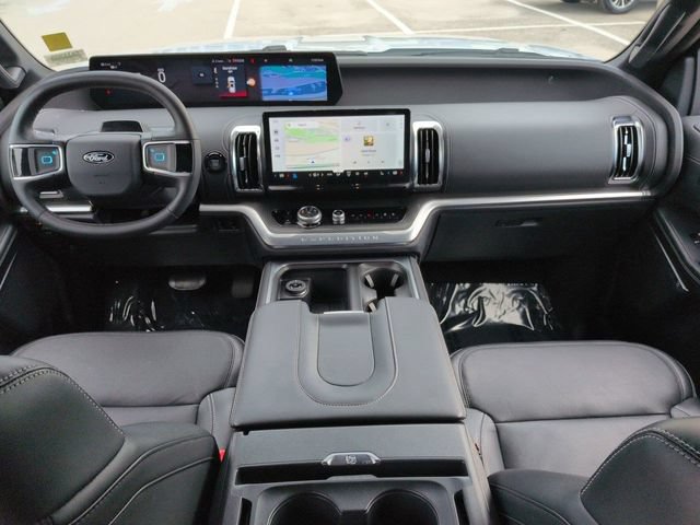 Certified 2026 Ford Expedition Platinum w/ Stealth Appearance Package AWD/4WD image 15