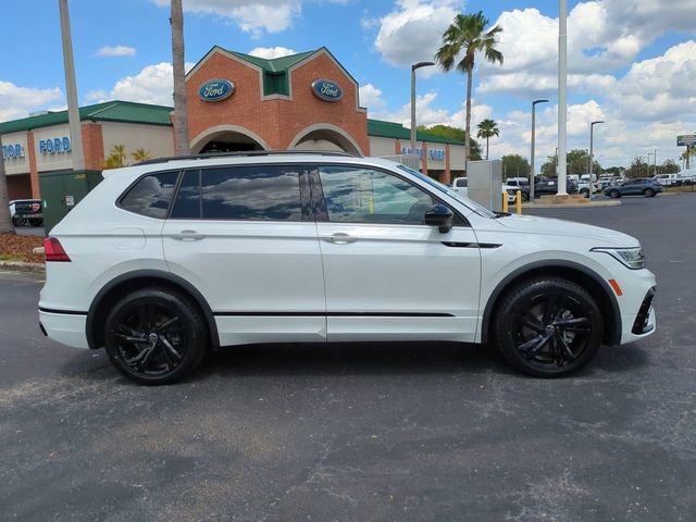 Used 2023 Volkswagen Tiguan SE R-Line FWD image 4