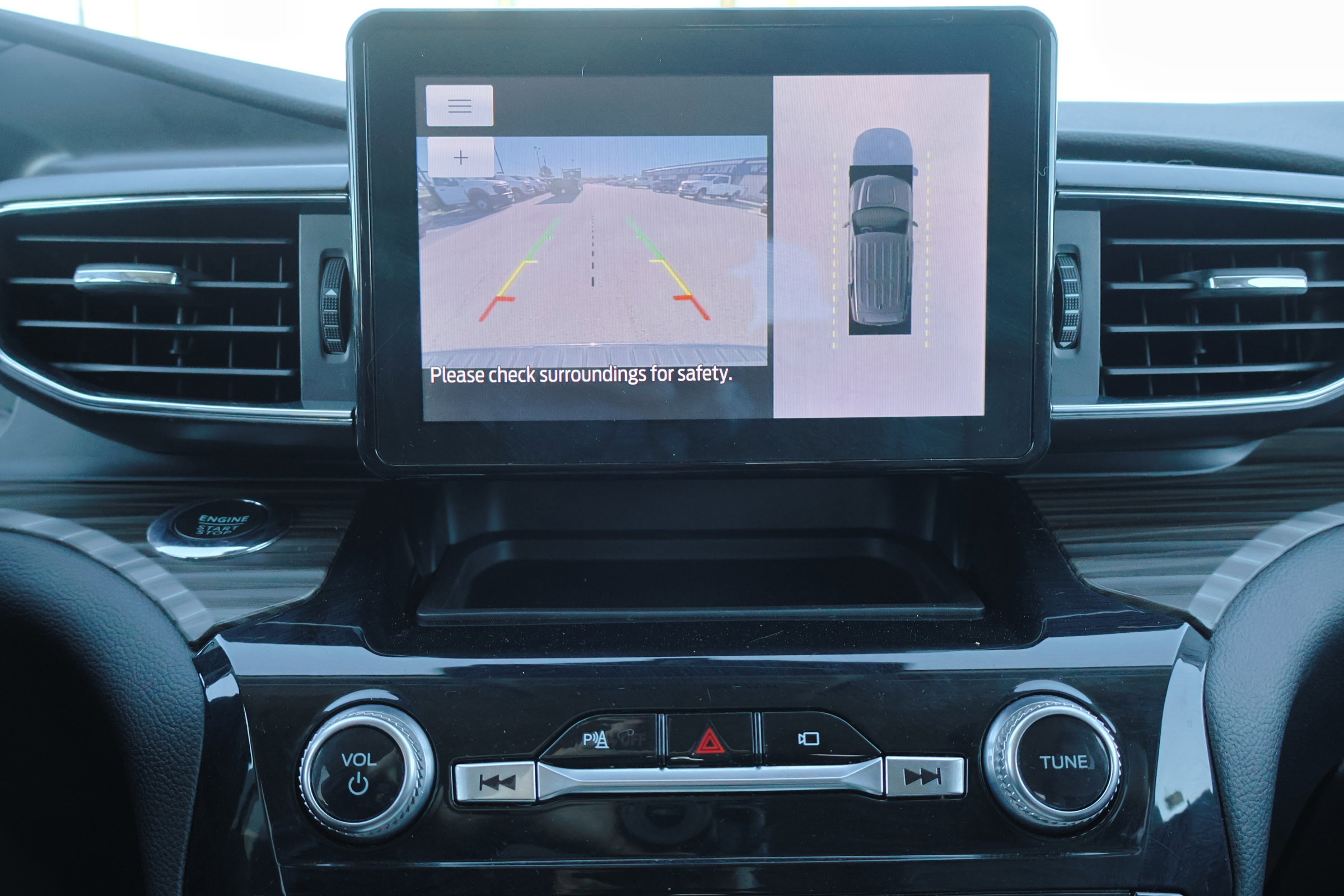 Certified 2022 Ford Explorer Limited w/ Equipment Group 301A image 23