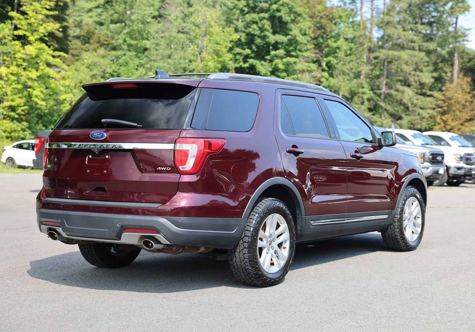 Certified 2018 Ford Explorer XLT AWD/4WD image 6