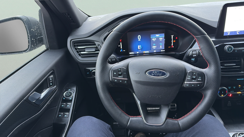 Certified 2024 Ford Escape ST-Line AWD/4WD image 19