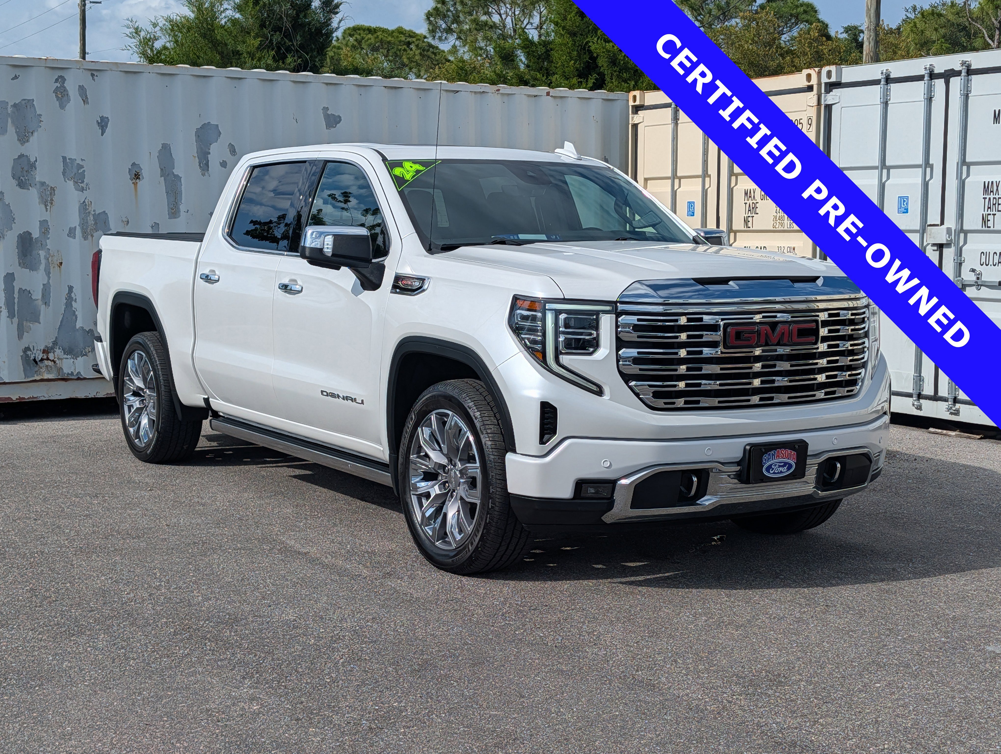 Used 2024 GMC Sierra 1500 Denali AWD/4WD image 2