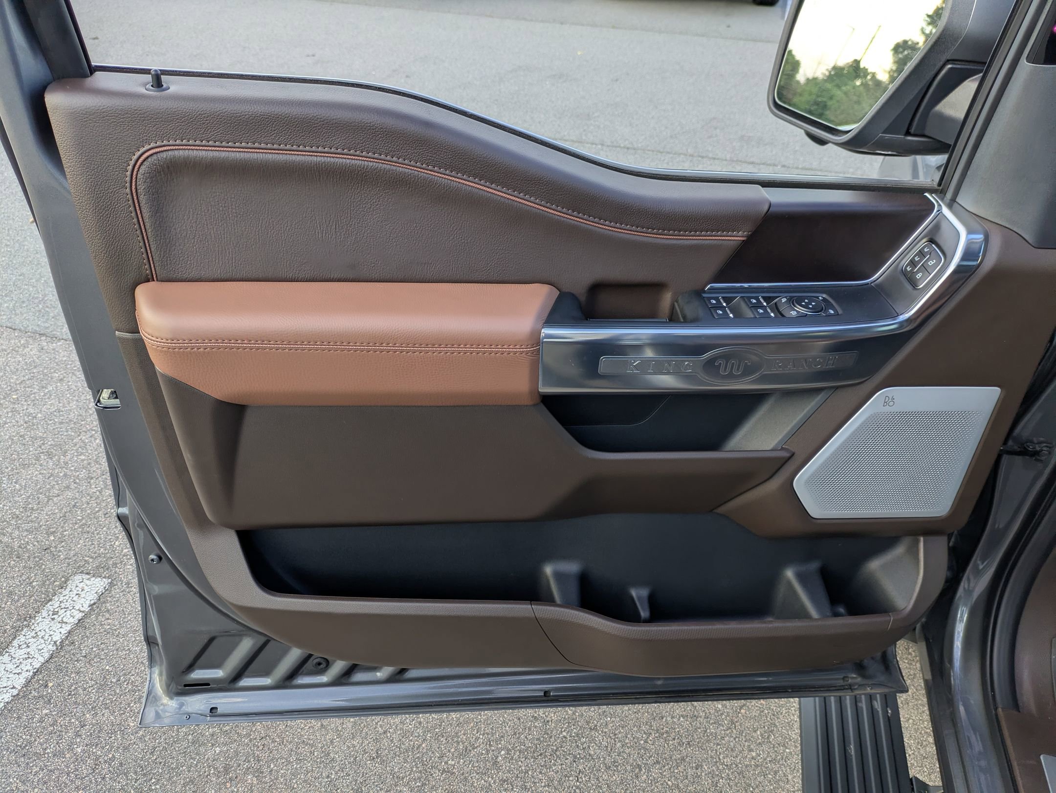Certified 2025 Ford F150 King Ranch AWD/4WD image 16