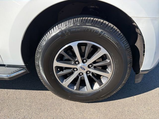 Certified 2021 Ford Expedition Max XLT image 6