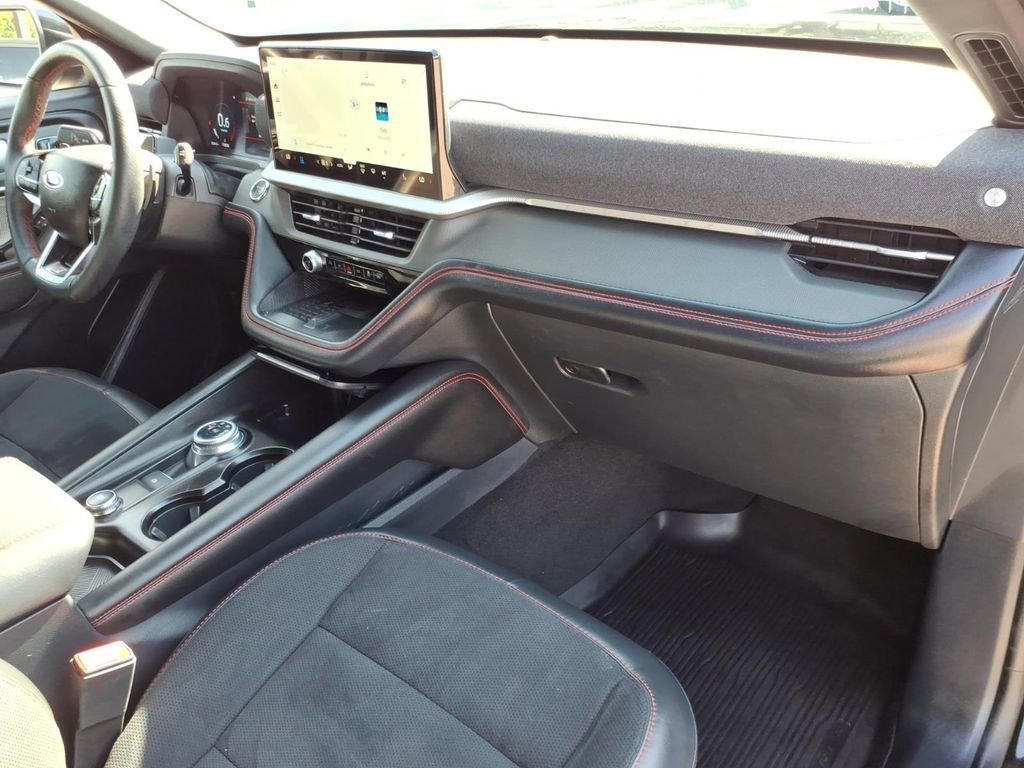 Certified 2025 Ford Explorer ST RWD image 4