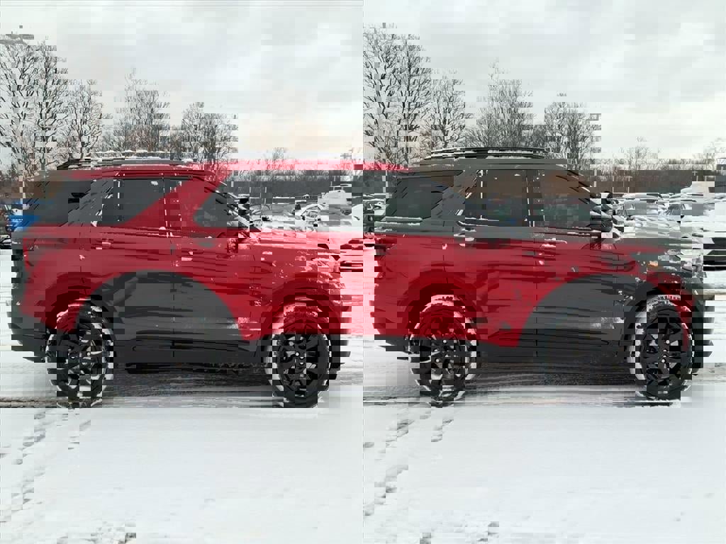 Certified 2022 Ford Explorer ST-Line w/ Class IV Trailer Tow Package image 6
