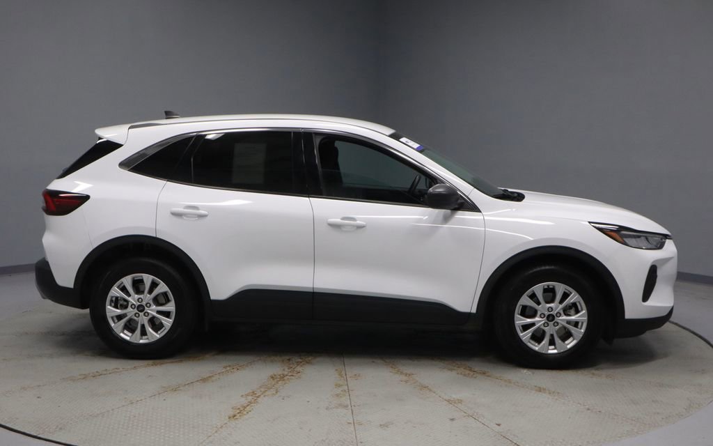 Certified 2023 Ford Escape Active FWD image 11