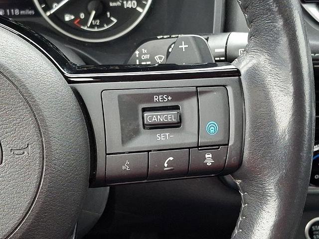 Used 2023 Nissan Rogue SV w/ SV Premium Package image 23