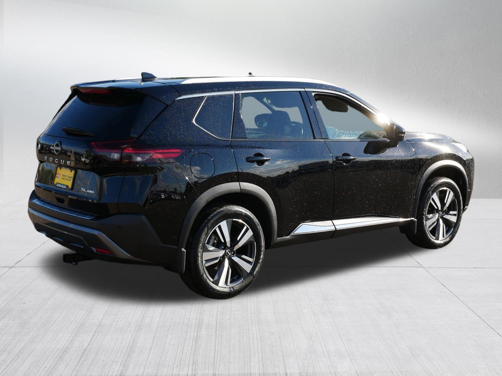 Used 2023 Nissan Rogue SL w/ SL Premium Package AWD/4WD image 7