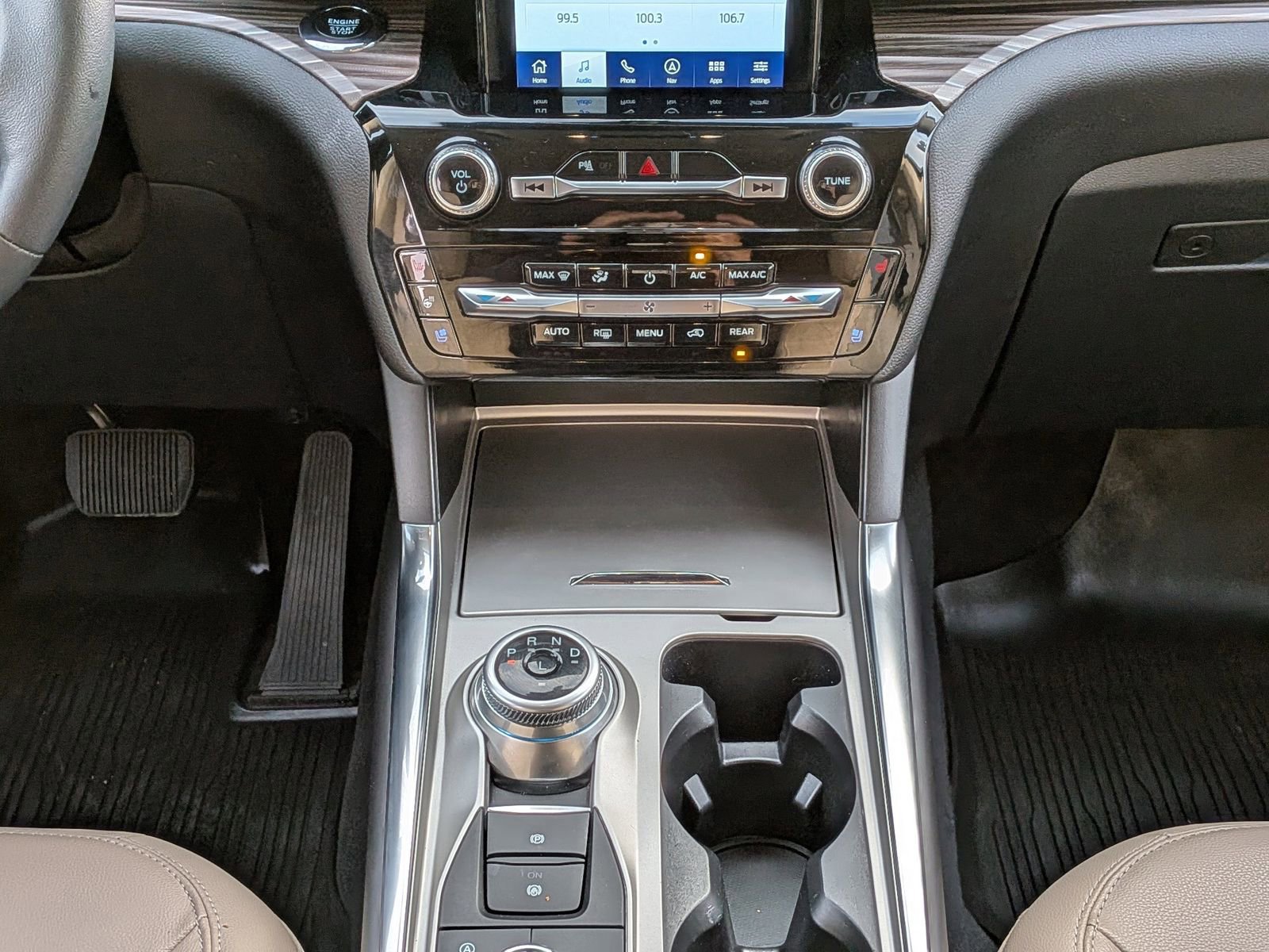 Certified 2023 Ford Explorer Limited w/ Limited Technology Package image 21