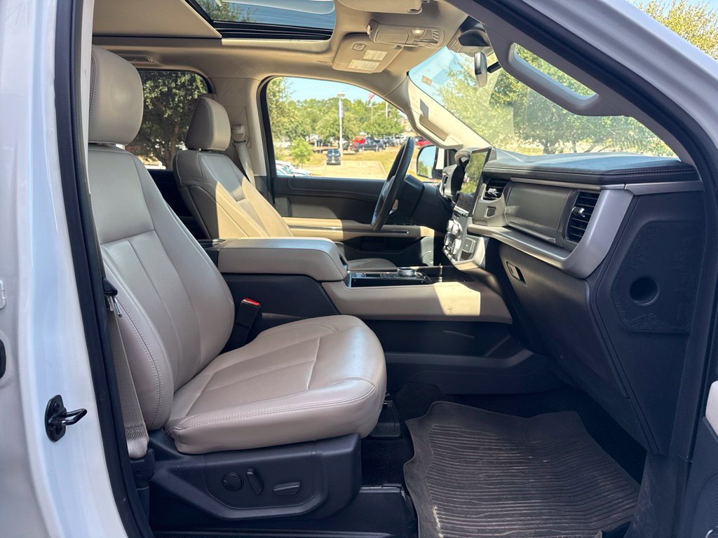 Certified 2022 Ford Expedition XLT RWD image 11