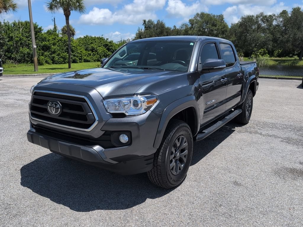 Used 2023 Toyota Tacoma SR5 AWD/4WD image 7