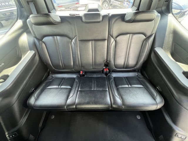 Used 2022 Jeep Wagoneer Series III w/ Premium Group I AWD/4WD image 13
