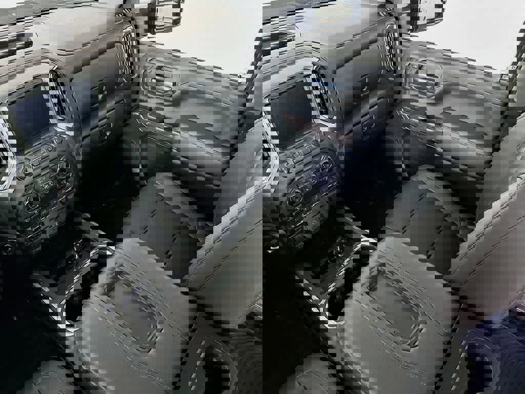 Used 2022 Chevrolet Silverado 2500 LTZ w/ LTZ Plus Package image 11