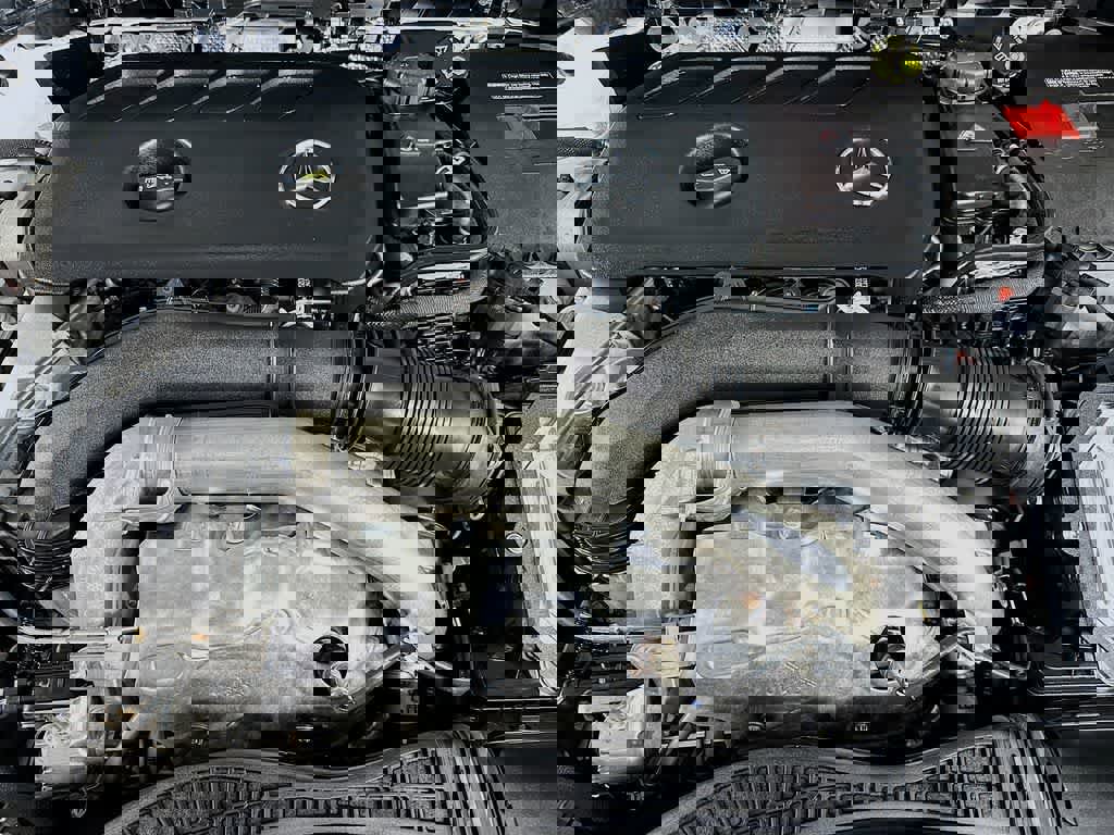 Used 2025 Mercedes-Benz GLA 250 4MATIC image 12