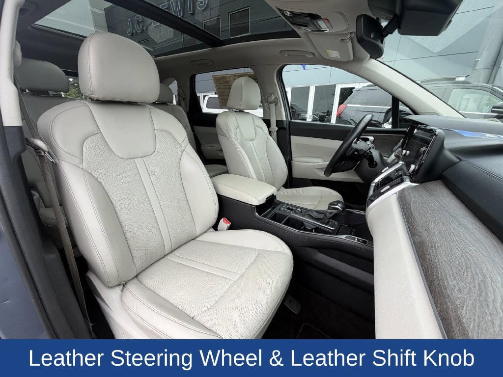 Used 2023 Kia Sorento EX w/ Panoramic Sunroof Package FWD image 20