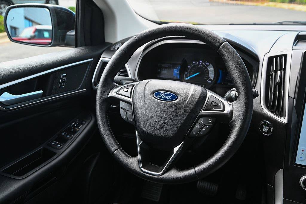 Certified 2024 Ford Edge SEL w/ Convenience Package AWD/4WD image 32
