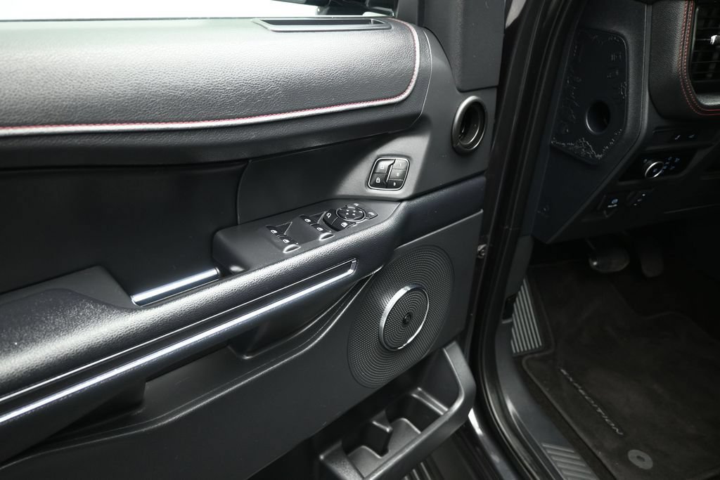 Certified 2023 Ford Expedition Max Limited AWD/4WD image 9
