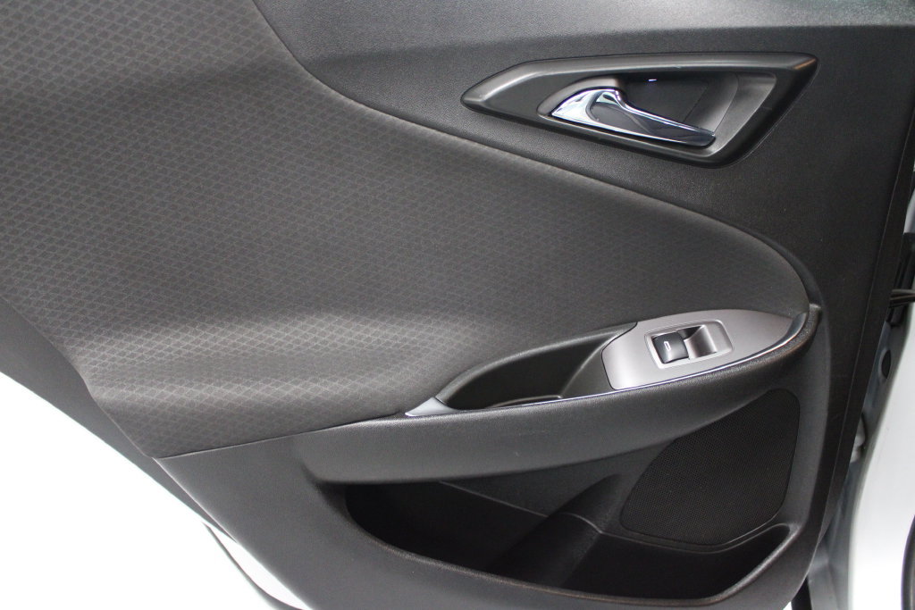 Used 2018 Chevrolet Malibu LT FWD image 30