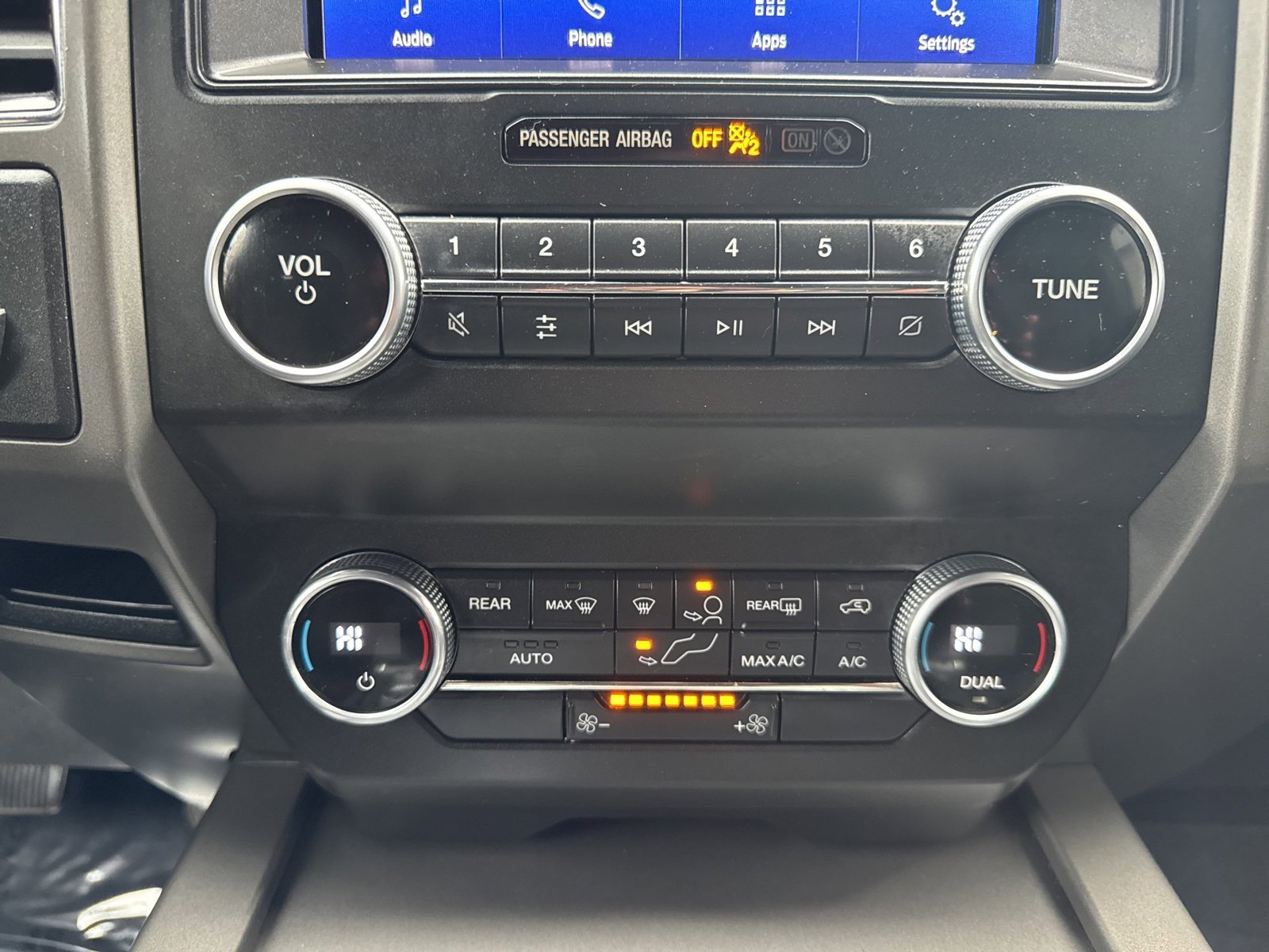 Certified 2021 Ford Expedition XLT image 11